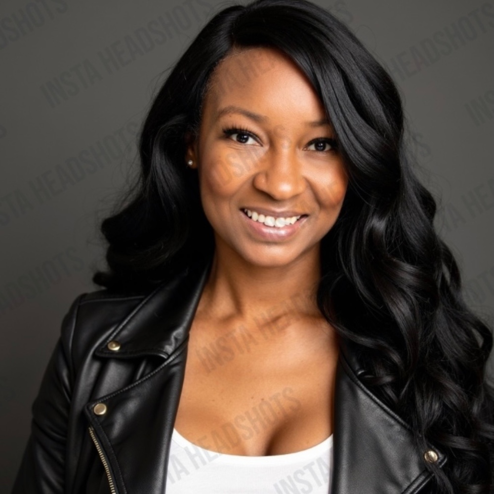 Meet your Posher, Casandra